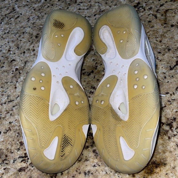 Jordan 11 CMFT Low Legend Blue - Picture 5 of 10